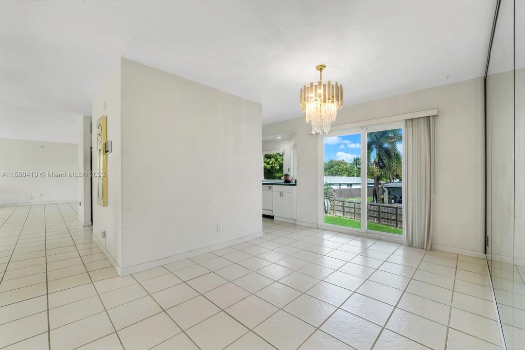 Active With Contract: $639,900 (3 beds, 2 baths, 2254 Square Feet)