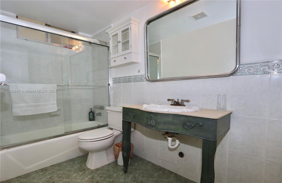 待售: $264,900 (2 贝兹, 2 浴室, 1083 平方英尺)