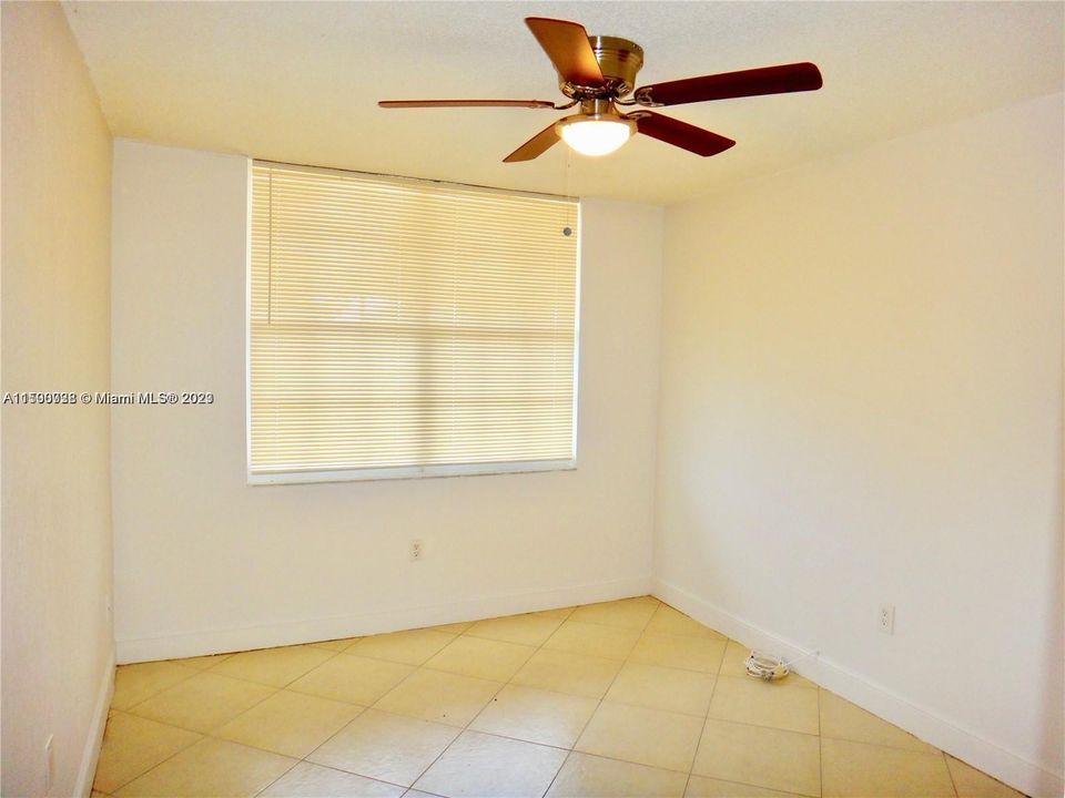 For Sale: $184,900 (3 beds, 2 baths, 1249 Square Feet)