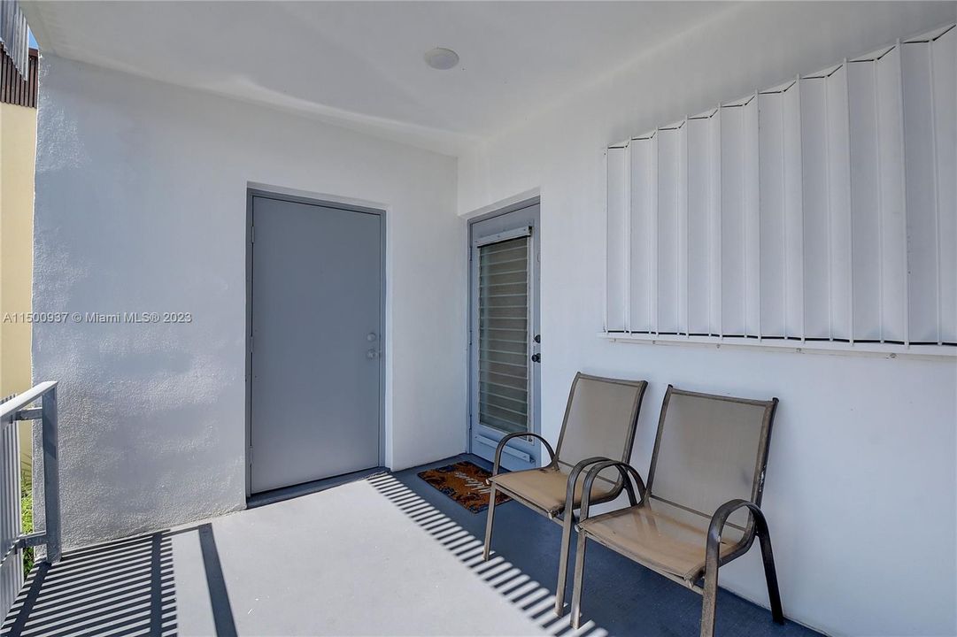 Recently Rented: $2,300 (2 beds, 2 baths, 1095 Square Feet)