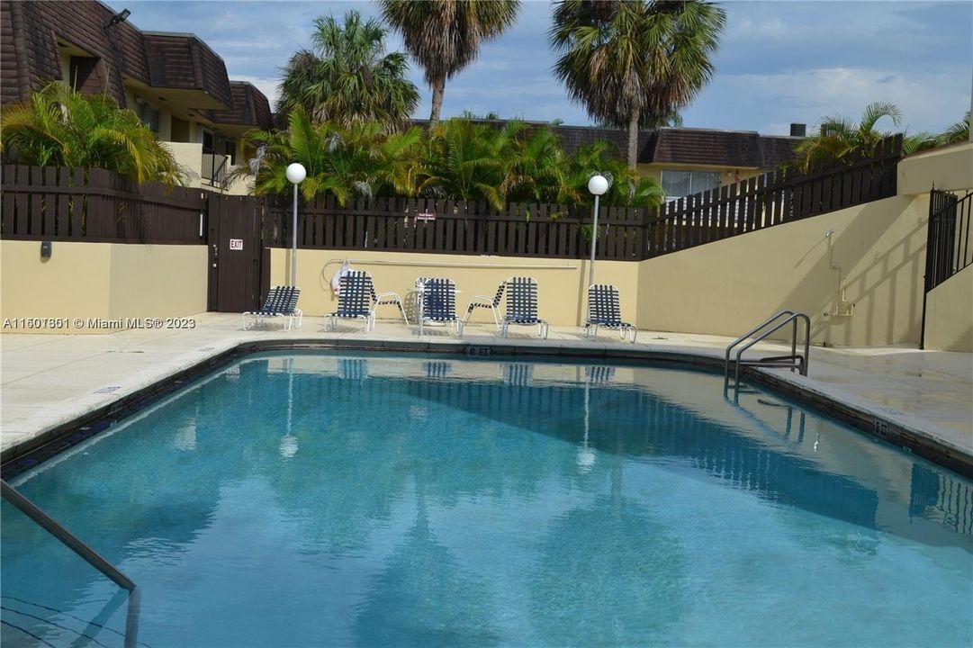 Pool right next to the unit patio.