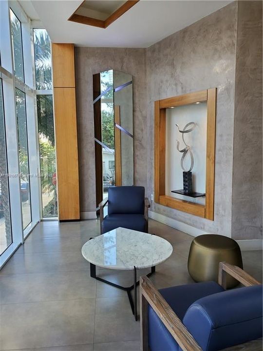 Recently Rented: $5,500 (3 beds, 3 baths, 1435 Square Feet)