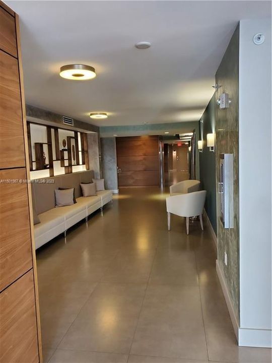 Recently Rented: $5,500 (3 beds, 3 baths, 1435 Square Feet)