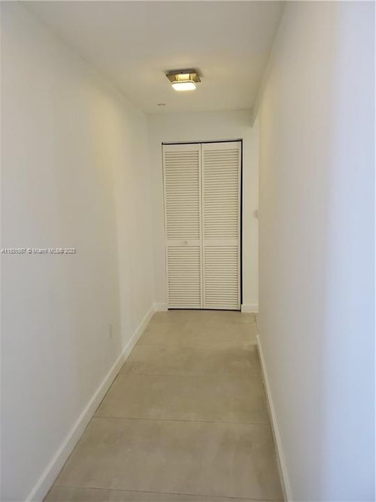 Recently Rented: $5,500 (3 beds, 3 baths, 1435 Square Feet)