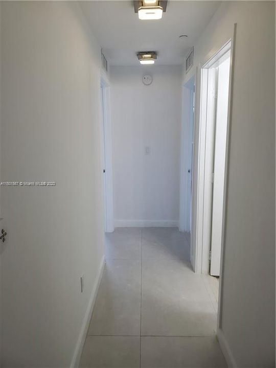 Recently Rented: $5,500 (3 beds, 3 baths, 1435 Square Feet)