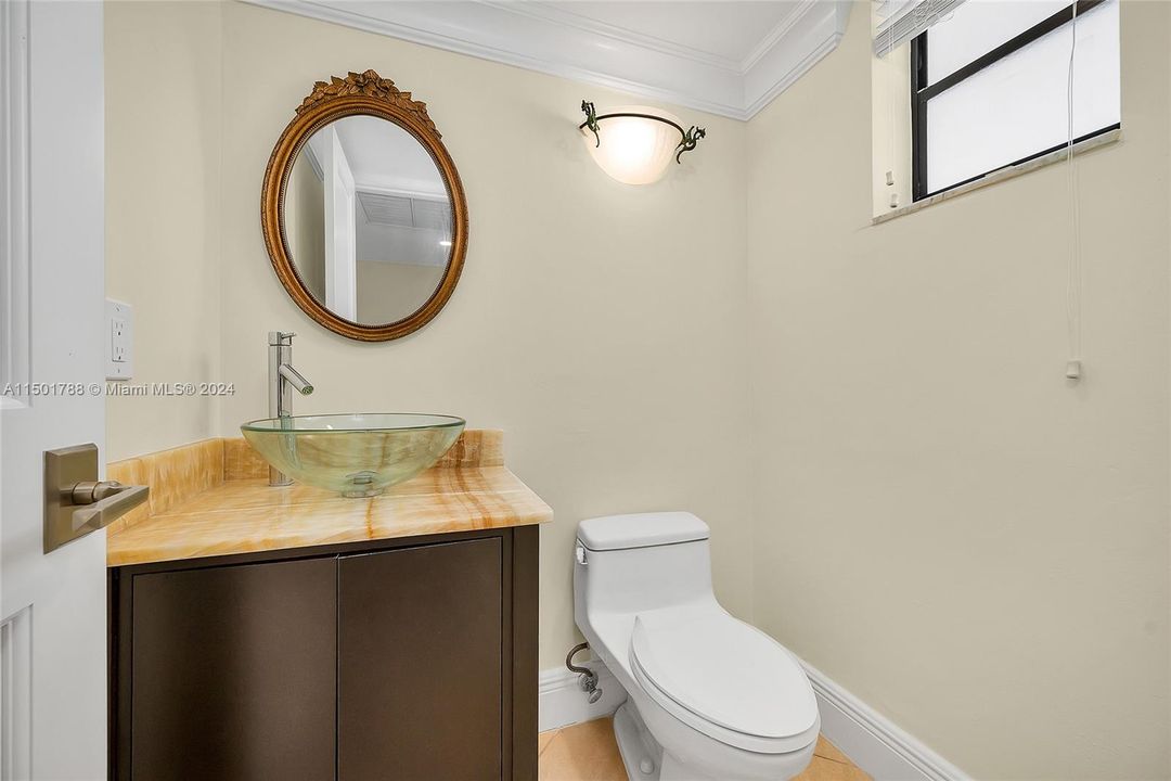 Недавно арендовано: $5,900 (3 спален, 2 ванн, 1885 Квадратных фут)