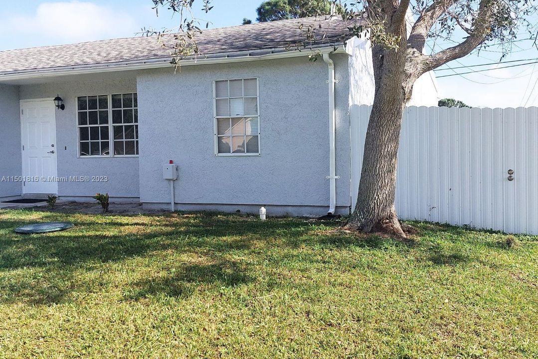 Recently Rented: $2,500 (3 beds, 2 baths, 1183 Square Feet)