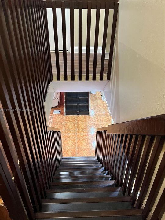 Recently Sold: $374,850 (4 beds, 2 baths, 2020 Square Feet)