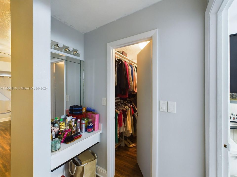 Recently Sold: $374,850 (4 beds, 2 baths, 2020 Square Feet)