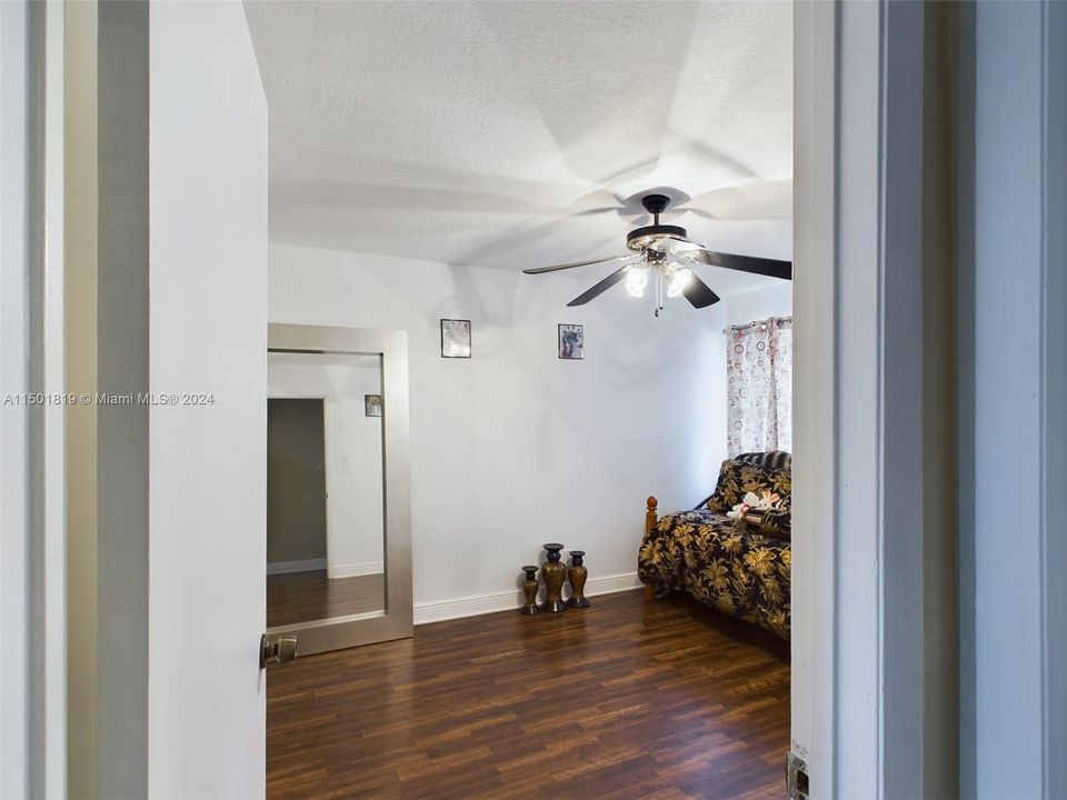 Recently Sold: $374,850 (4 beds, 2 baths, 2020 Square Feet)