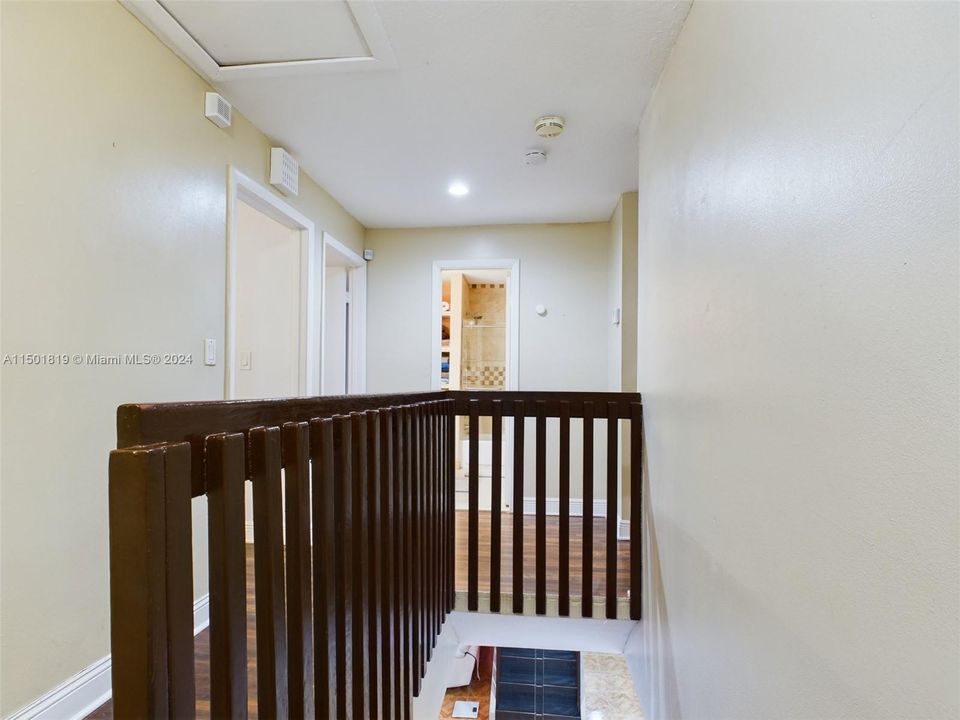 Recently Sold: $374,850 (4 beds, 2 baths, 2020 Square Feet)