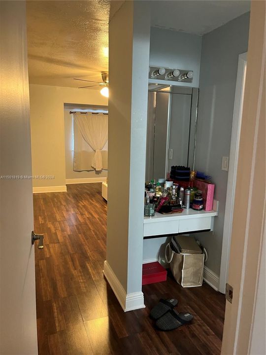 Recently Sold: $374,850 (4 beds, 2 baths, 2020 Square Feet)