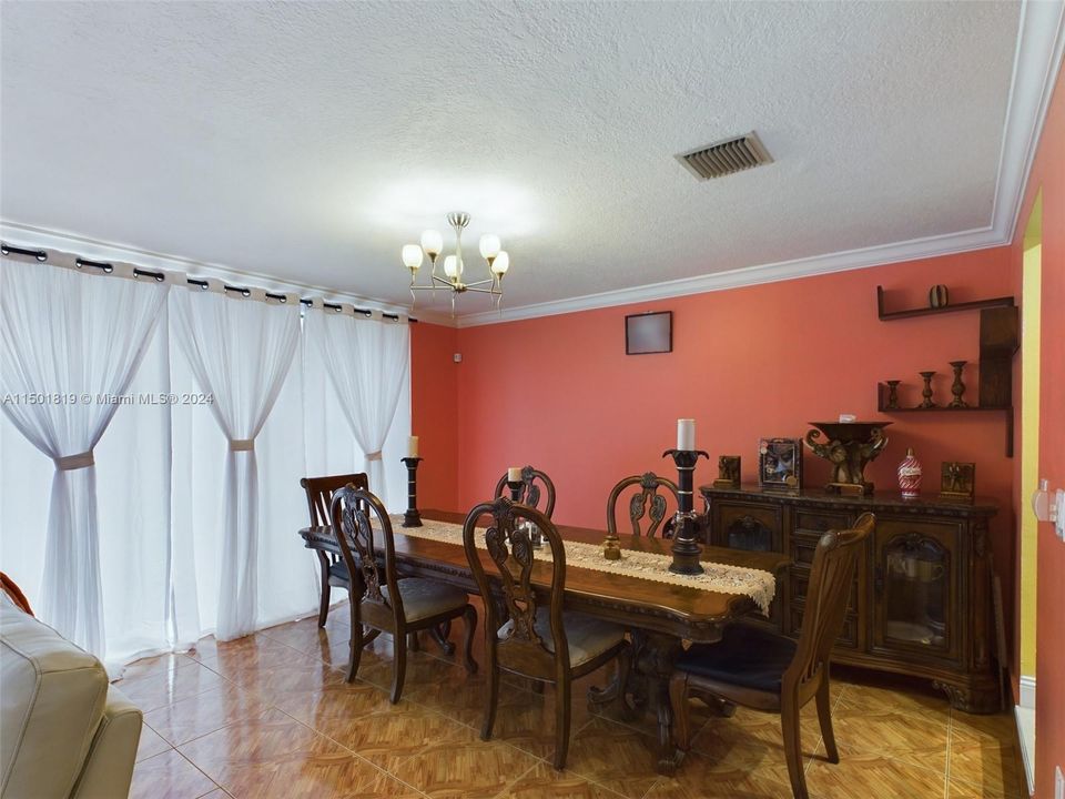 Recently Sold: $374,850 (4 beds, 2 baths, 2020 Square Feet)