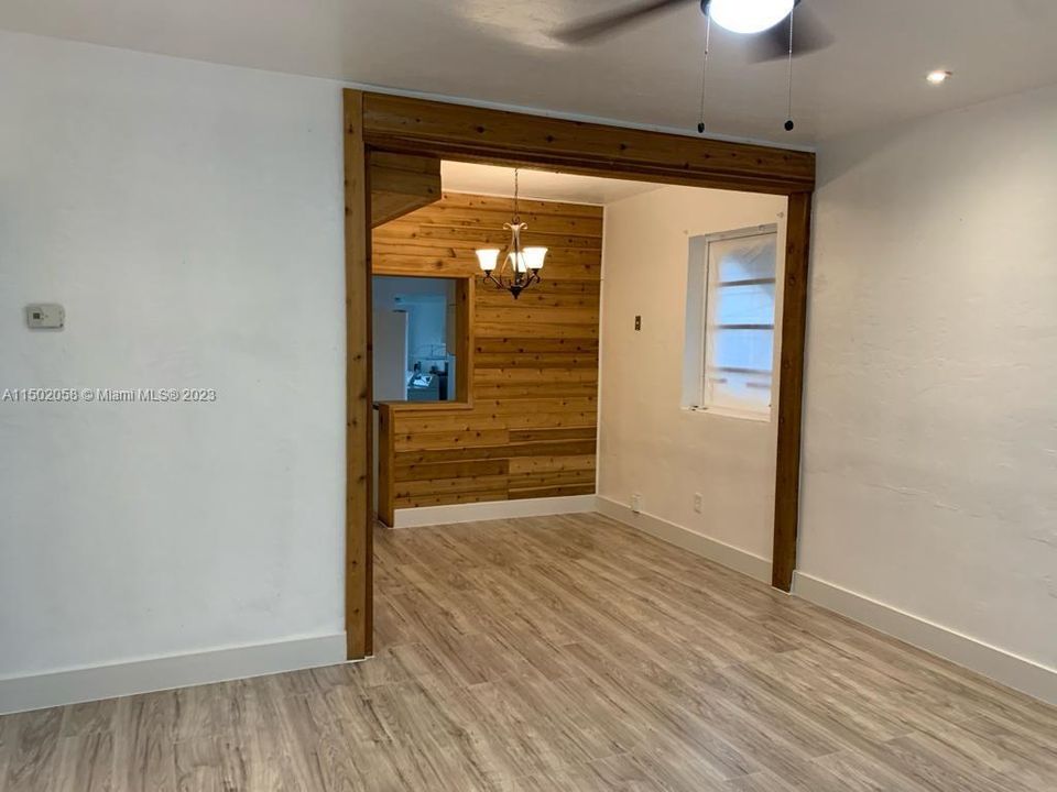 Recently Rented: $2,400 (2 beds, 1 baths, 778 Square Feet)