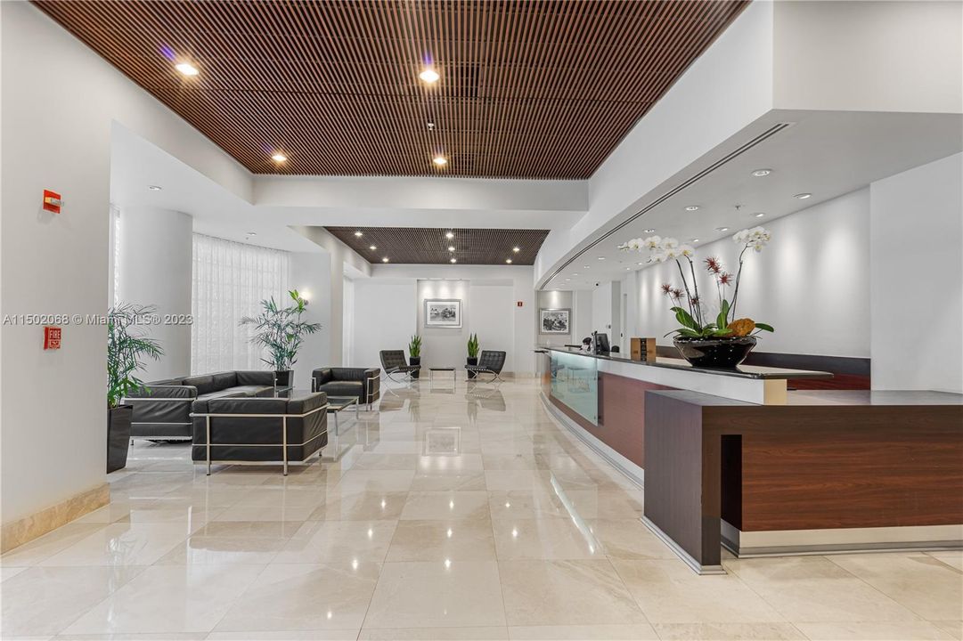 Recently Rented: $4,200 (1 beds, 1 baths, 800 Square Feet)