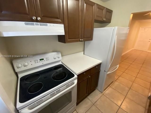 Recently Rented: $1,850 (2 beds, 1 baths, 730 Square Feet)