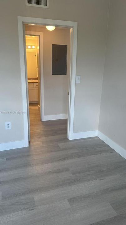 Recently Rented: $2,000 (1 beds, 1 baths, 690 Square Feet)
