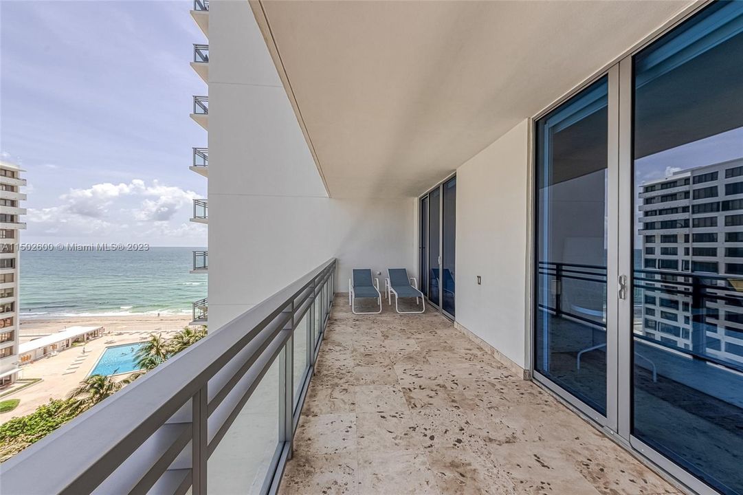 Active With Contract: $1,750,000 (2 beds, 2 baths, 2157 Square Feet)
