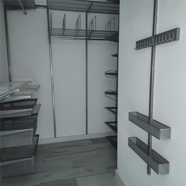 Recently Rented: $4,700 (2 beds, 2 baths, 1101 Square Feet)