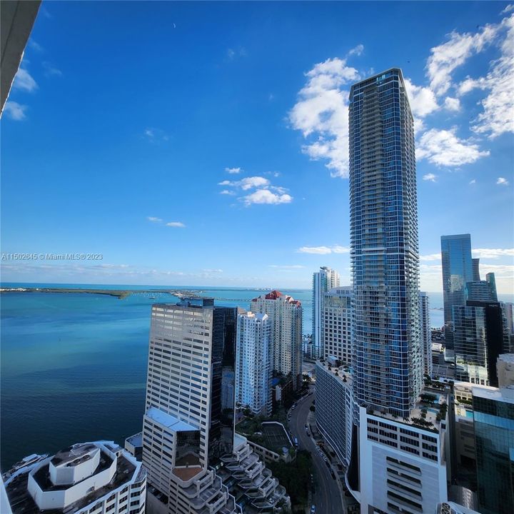 Recently Rented: $4,700 (2 beds, 2 baths, 1101 Square Feet)