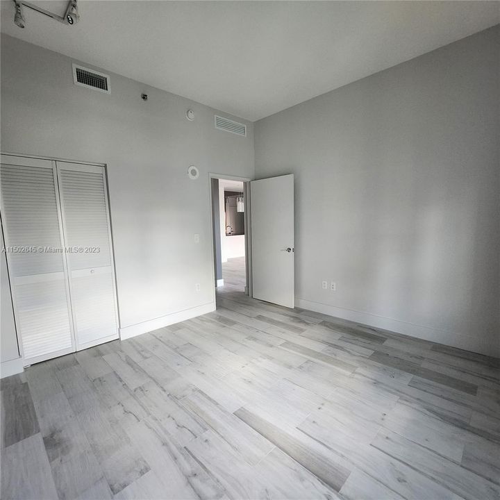 Recently Rented: $4,700 (2 beds, 2 baths, 1101 Square Feet)