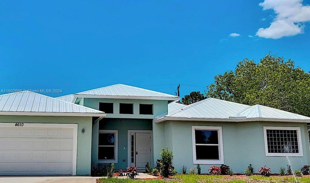 Recently Rented: $4,900 (6 beds, 3 baths, 2851 Square Feet)