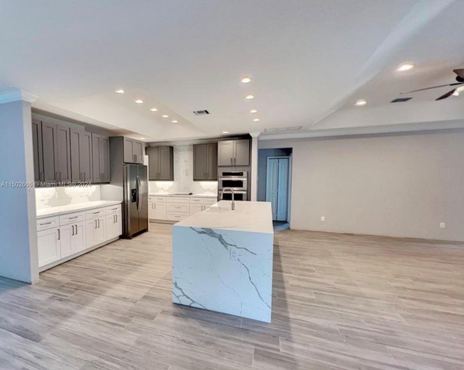 Recently Rented: $4,900 (6 beds, 3 baths, 2851 Square Feet)