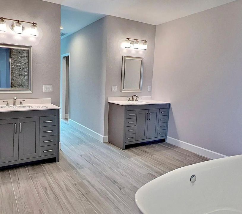 Recently Rented: $4,900 (6 beds, 3 baths, 2851 Square Feet)