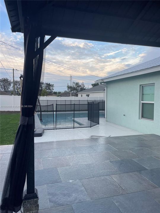 Recently Rented: $4,900 (6 beds, 3 baths, 2851 Square Feet)