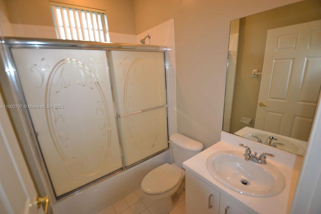 最近租的: $2,295 (2 贝兹, 2 浴室, 1005 平方英尺)