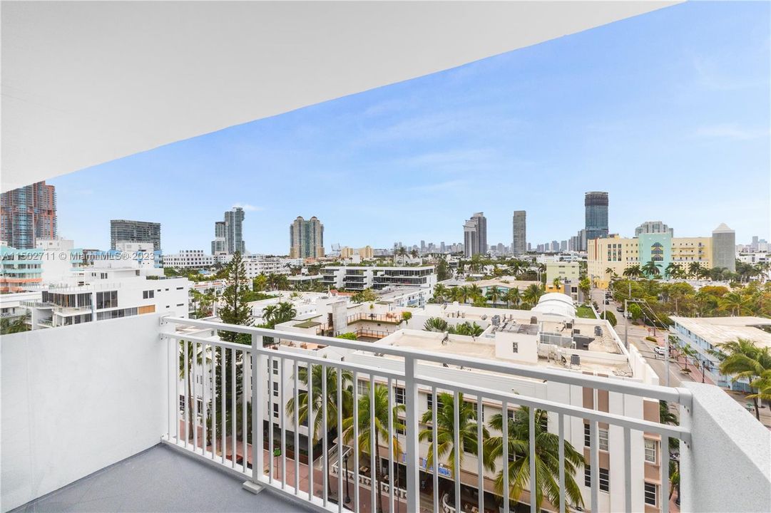 Recently Sold: $475,000 (1 beds, 1 baths, 648 Square Feet)