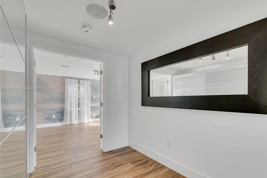 Recently Sold: $842,700 (0 beds, 0 baths, 1945 Square Feet)