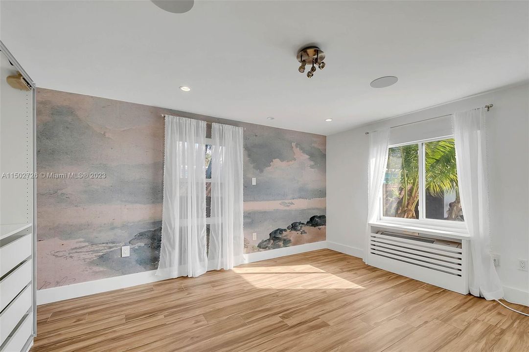 Recently Sold: $842,700 (0 beds, 0 baths, 1945 Square Feet)