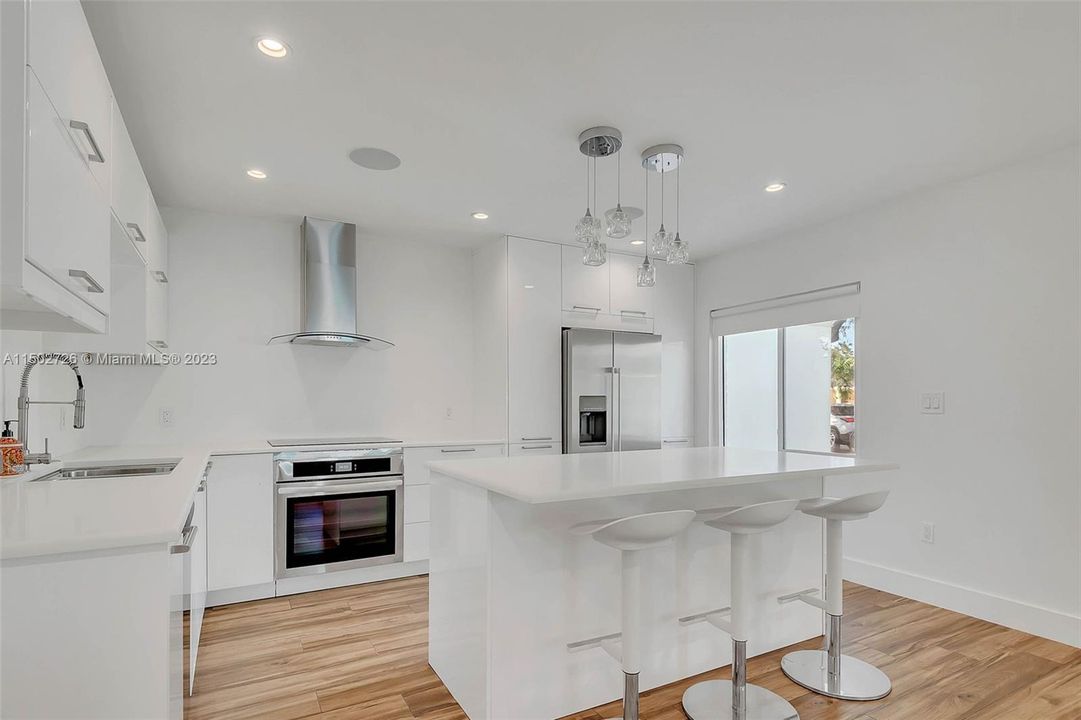 Recently Sold: $842,700 (0 beds, 0 baths, 1945 Square Feet)