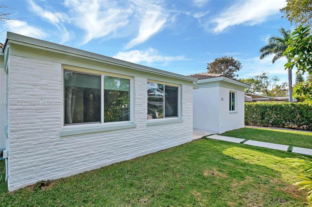 Recently Sold: $842,700 (0 beds, 0 baths, 1945 Square Feet)