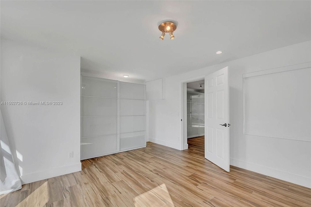 Recently Sold: $842,700 (0 beds, 0 baths, 1945 Square Feet)