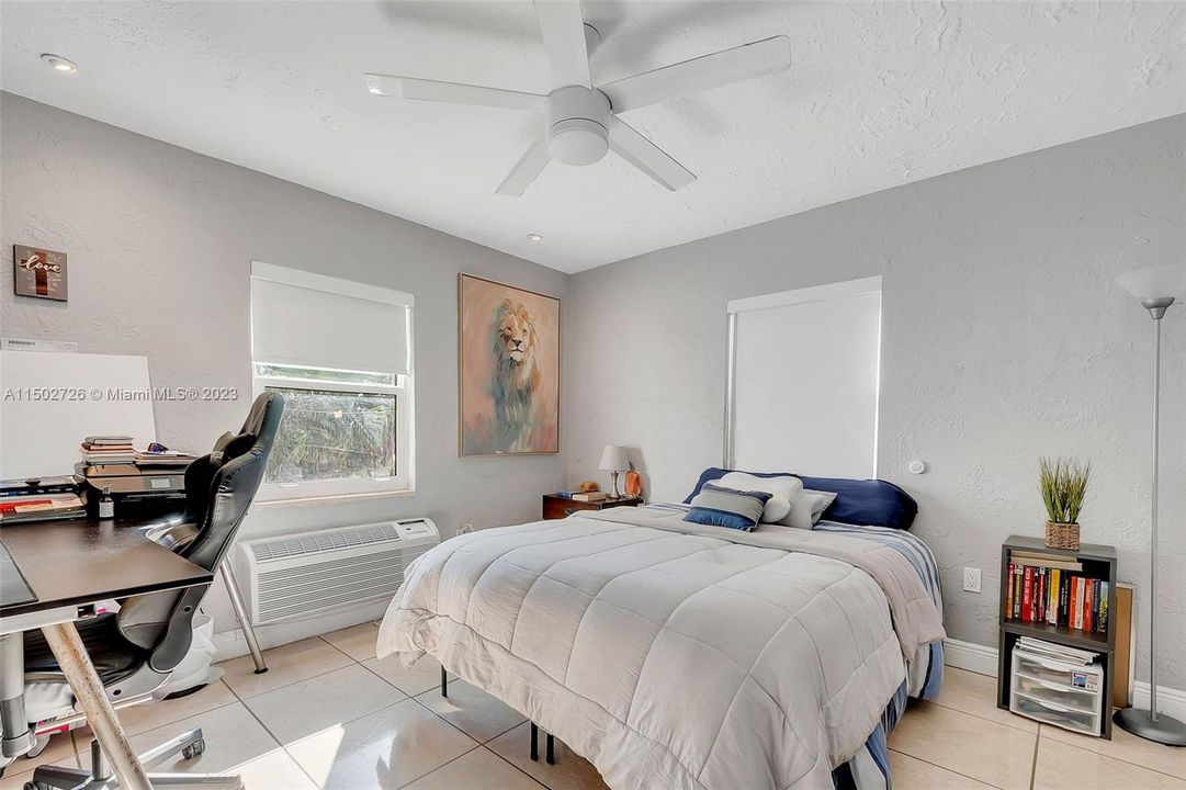 Recently Sold: $842,700 (0 beds, 0 baths, 1945 Square Feet)