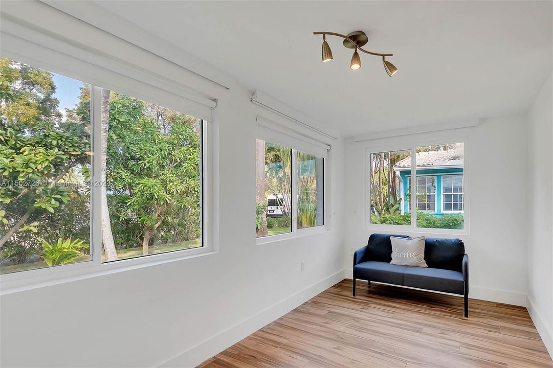 Recently Sold: $842,700 (0 beds, 0 baths, 1945 Square Feet)