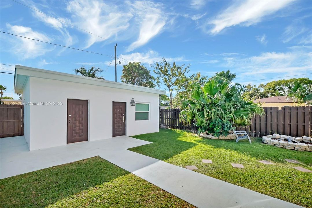 Recently Sold: $842,700 (0 beds, 0 baths, 1945 Square Feet)