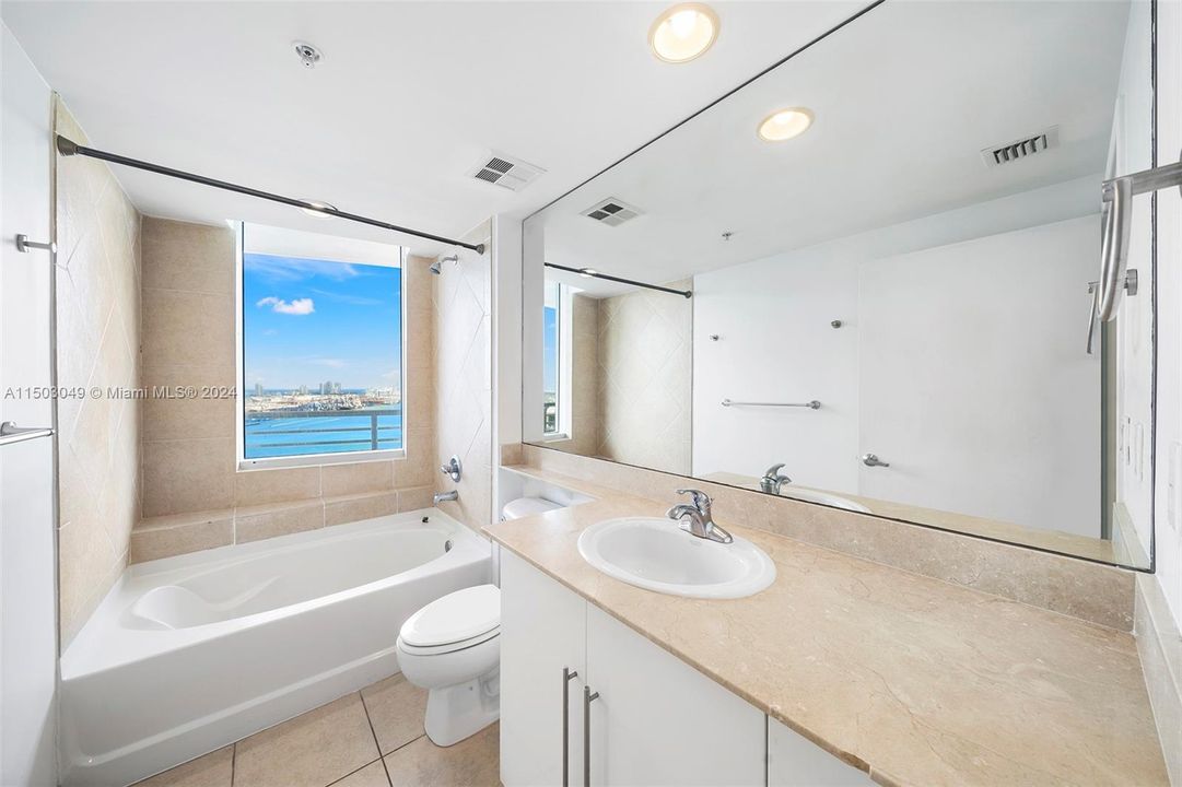 Recently Sold: $875,000 (3 beds, 2 baths, 1416 Square Feet)