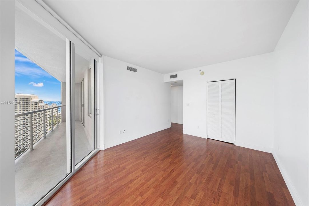 Recently Sold: $875,000 (3 beds, 2 baths, 1416 Square Feet)