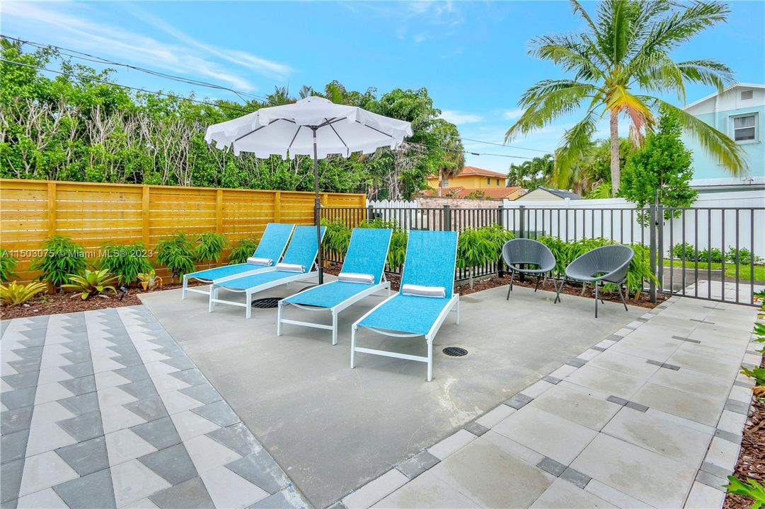 Recently Rented: $2,000 (1 beds, 1 baths, 350 Square Feet)