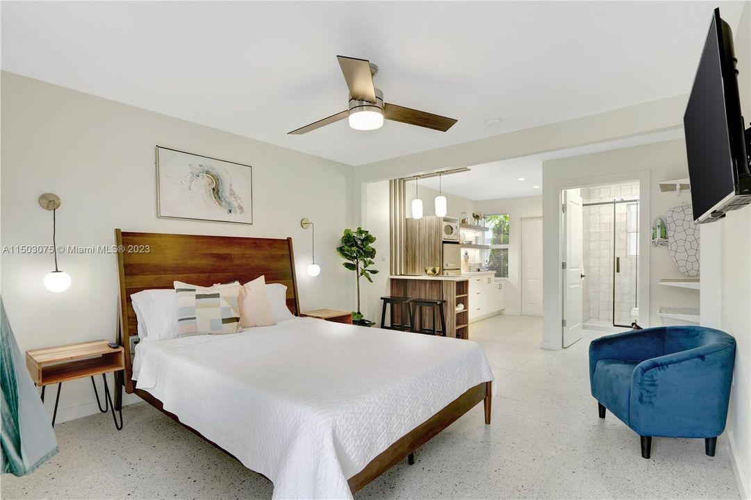 Recently Rented: $2,000 (1 beds, 1 baths, 350 Square Feet)