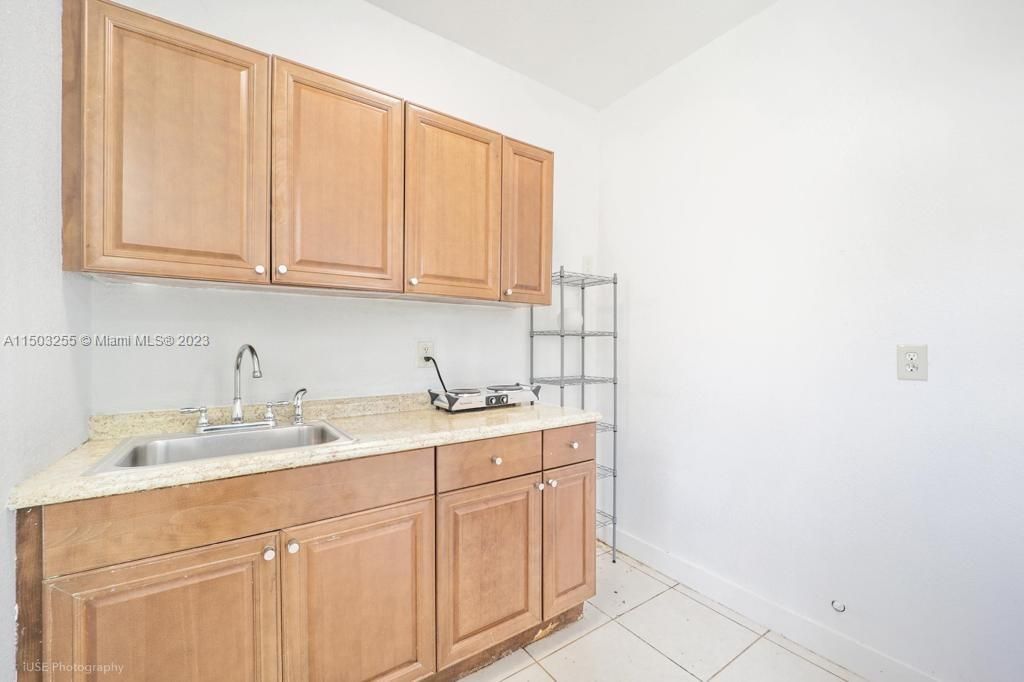 Active With Contract: $995,000 (0 beds, 0 baths, 4154 Square Feet)