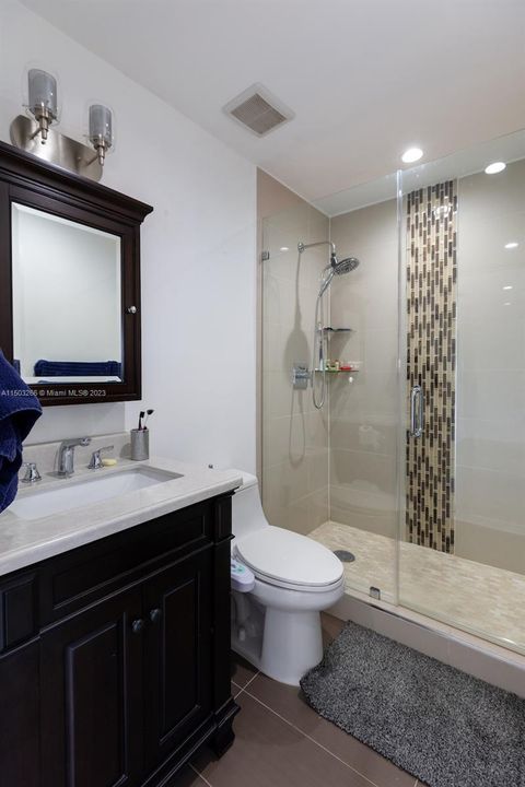 Recently Rented: $3,750 (3 beds, 3 baths, 1880 Square Feet)