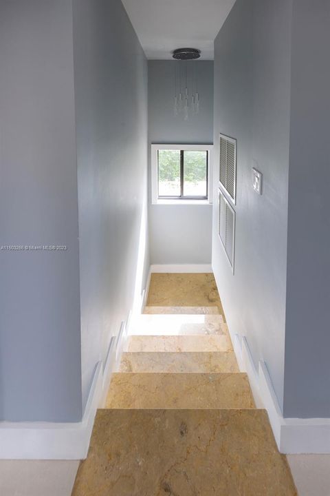 Recently Rented: $3,750 (3 beds, 3 baths, 1880 Square Feet)