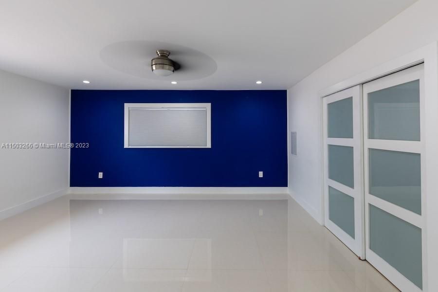 Recently Rented: $3,750 (3 beds, 3 baths, 1880 Square Feet)