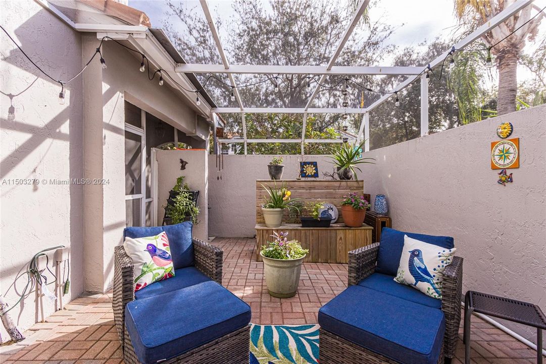 Recently Sold: $679,000 (3 beds, 2 baths, 1748 Square Feet)