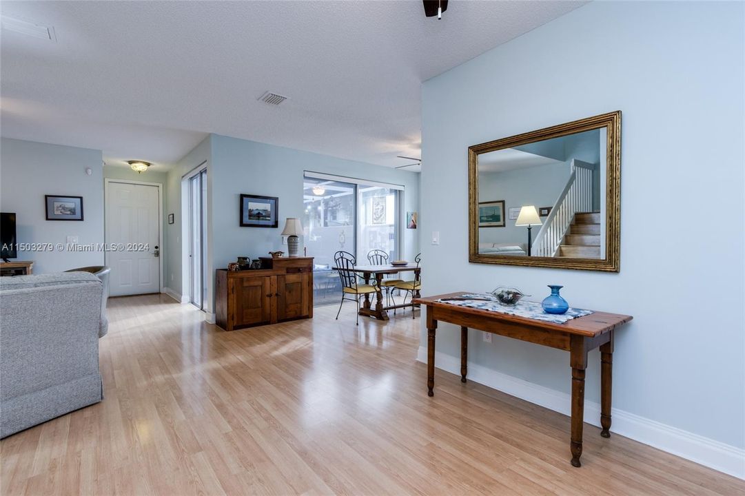 Recently Sold: $679,000 (3 beds, 2 baths, 1748 Square Feet)