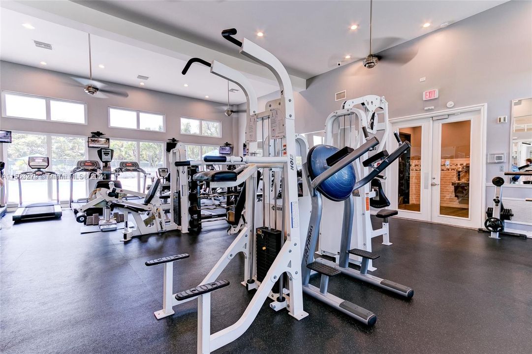 Recently Sold: $679,000 (3 beds, 2 baths, 1748 Square Feet)